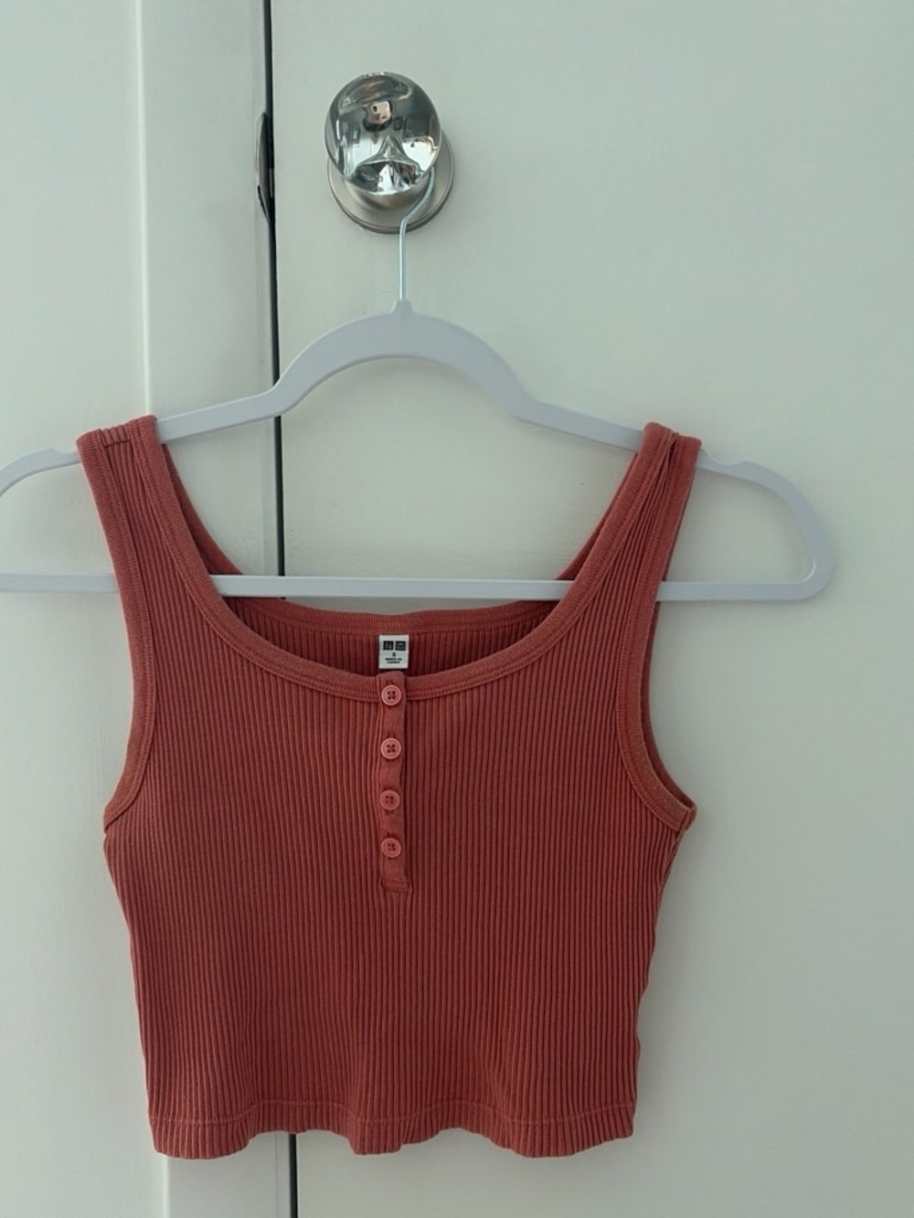 Uniqlo Ribbed Henley Crop Tank - Rust